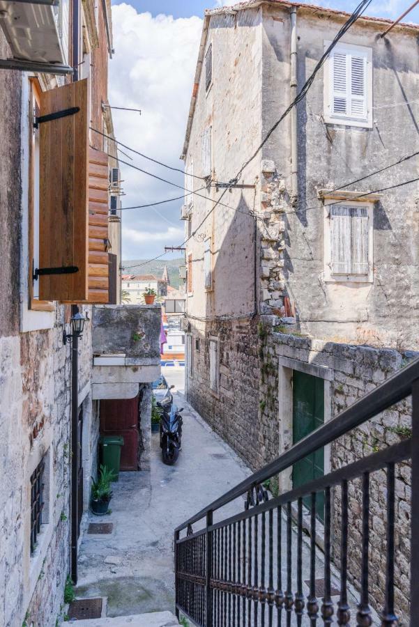 Apartments Dora -Free Parking Trogir Exterior photo